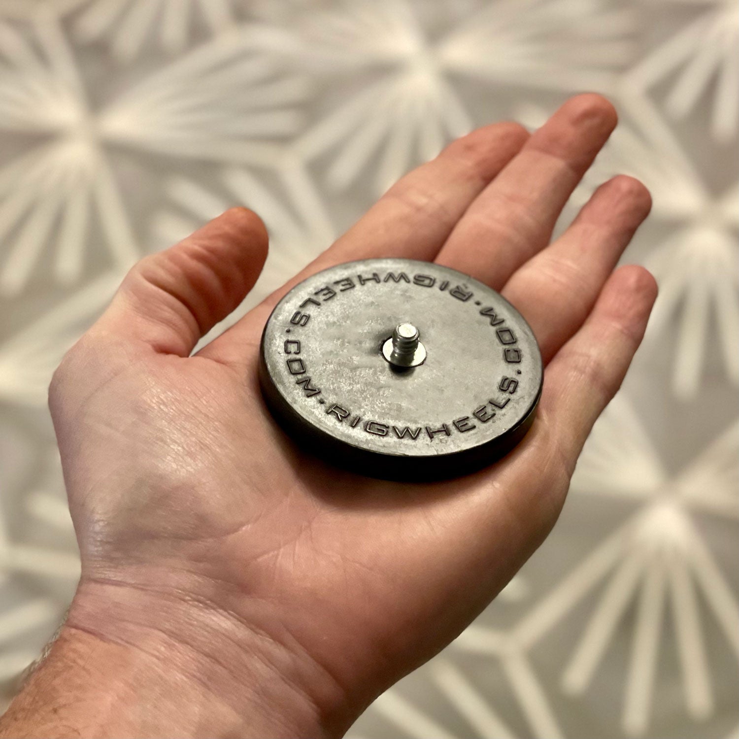 rubber mounting magnet